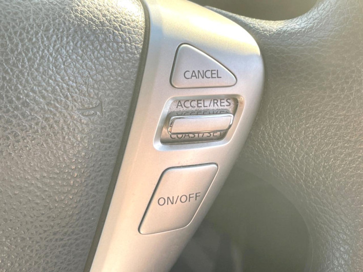 2014 Nissan Serena DAA-HC26 (UW-69ef582e6e4cf)[27]