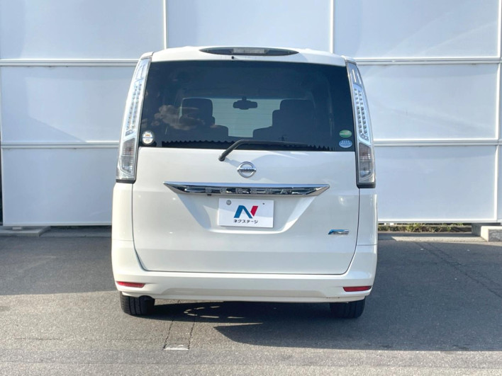2014 Nissan Serena DAA-HC26 (UW-69ef582e6e4cf)[8]