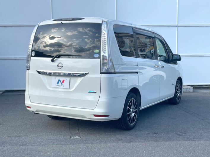 2014 Nissan Serena DAA-HC26 (UW-69ef582e6e4cf)[7]