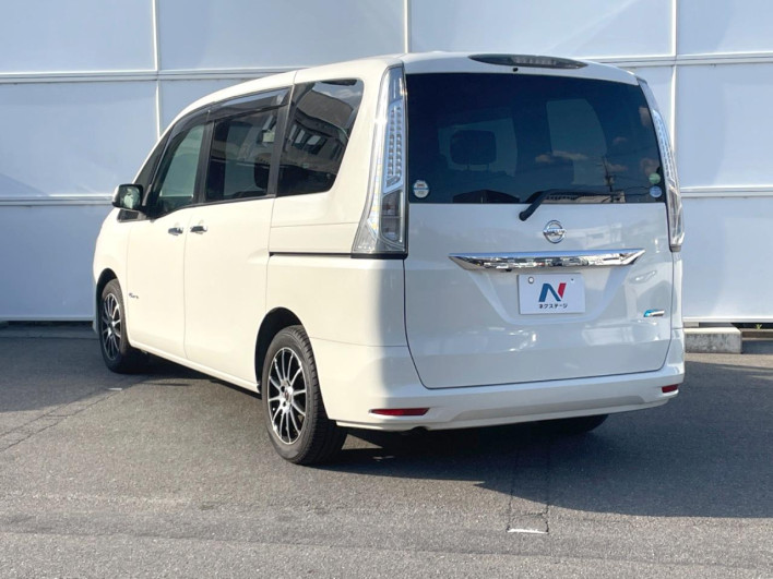 2014 Nissan Serena DAA-HC26 (UW-69ef582e6e4cf)[9]