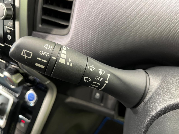 2018 Nissan Serena DAA-HC27 (UW-69ef583022dab)[13]