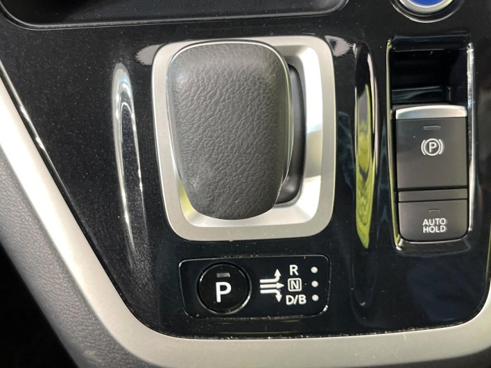 2018 Nissan Serena DAA-HC27 (UW-69ef583022dab)[20]