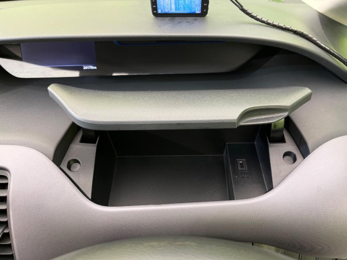 2018 Nissan Serena DAA-HC27 (UW-69ef583022dab)[12]