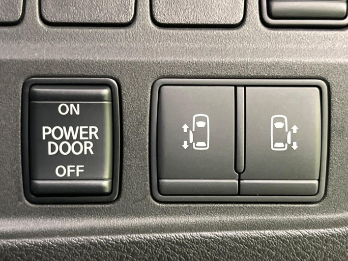 2018 Nissan Serena DAA-HC27 (UW-69ef583022dab)[9]