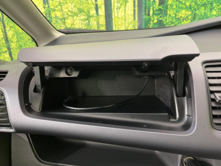 2018 Nissan Serena DAA-HC27 (UW-69ef583022dab)[22]