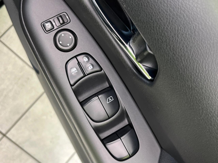 2018 Nissan Serena DAA-HC27 (UW-69ef583022dab)[6]