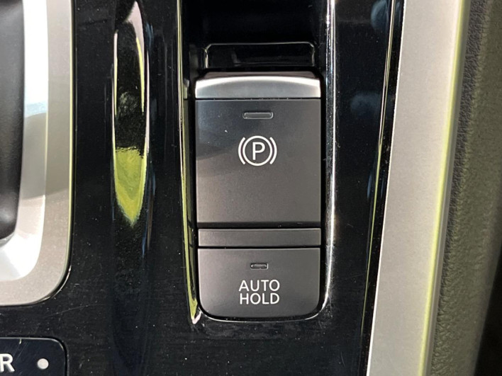 2018 Nissan Serena DAA-HC27 (UW-69ef583022dab)[21]