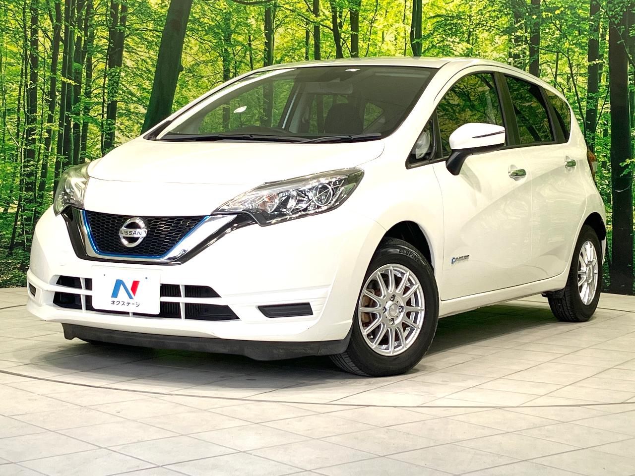 2017 Nissan Note DAA-HE12