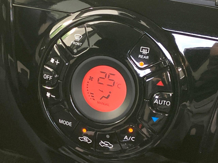 2017 Nissan Note DAA-HE12 (UW-69ef583043ae2)[29]