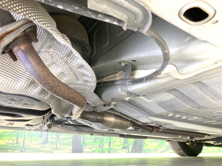 2017 Nissan Note DAA-HE12 (UW-69ef583043ae2)[5]