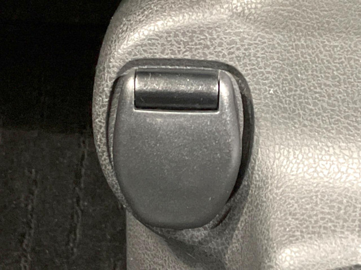 2017 Nissan Note DAA-HE12 (UW-69ef583043ae2)[21]