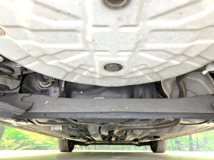 2017 Nissan Note DAA-HE12 (UW-69ef583043ae2)[6]