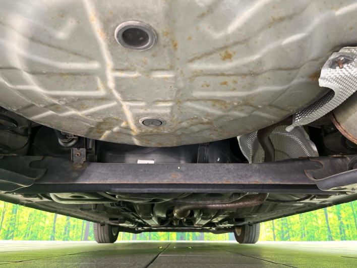 2017 Nissan Note DAA-HE12 (UW-69ef583048806)[14]