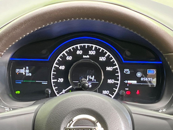 2017 Nissan Note DAA-HE12 (UW-69ef583048806)[28]