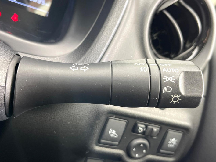 2017 Nissan Note DAA-HE12 (UW-69ef583048806)[25]