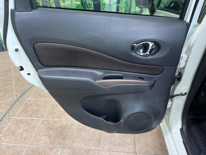 2017 Nissan Note DAA-HE12 (UW-69ef583055fa4)[17]