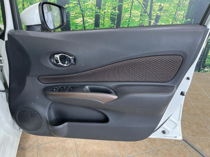 2017 Nissan Note DAA-HE12 (UW-69ef583055fa4)[11]