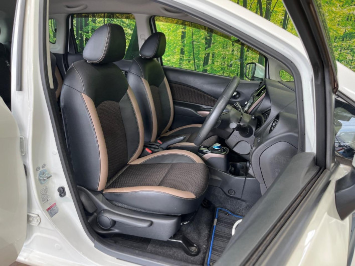 2017 Nissan Note DAA-HE12 (UW-69ef583055fa4)[16]