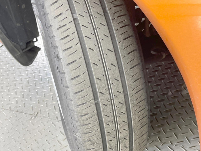 2017 Nissan Note DAA-HE12 (UW-69ef58327fb8d)[12]