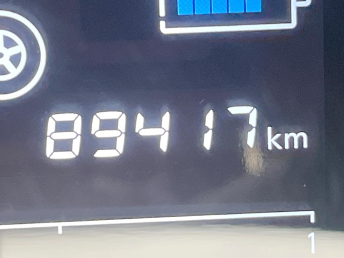 2017 Nissan Note DAA-HE12 (UW-69ef58327fb8d)[2]