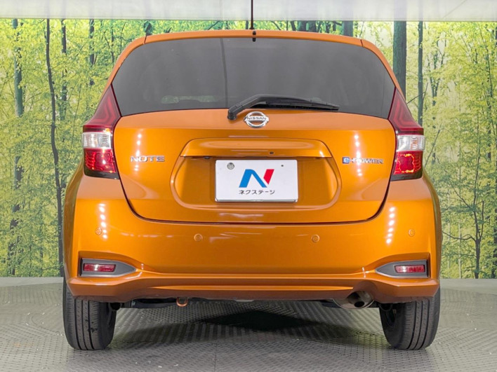 2017 Nissan Note DAA-HE12 (UW-69ef58327fb8d)[22]