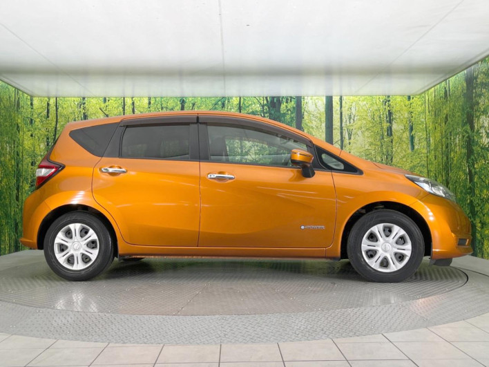 2017 Nissan Note DAA-HE12 (UW-69ef58327fb8d)[20]