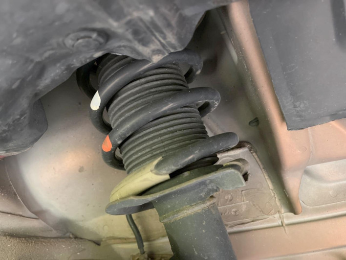 2017 Nissan Note DAA-HE12 (UW-69ef58327fb8d)[10]