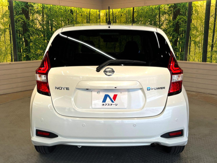 2018 Nissan Note DAA-HE12 (UW-69ef5832a95c6)[15]
