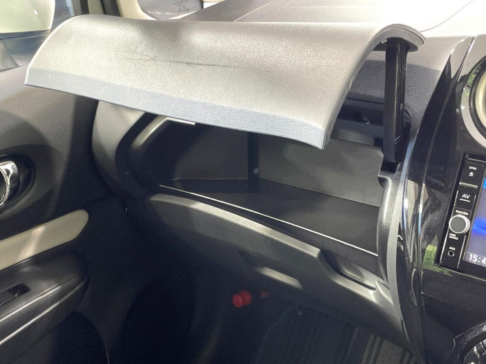 2019 Nissan Note DAA-HE12 (UW-69ef5832c97e7)[16]