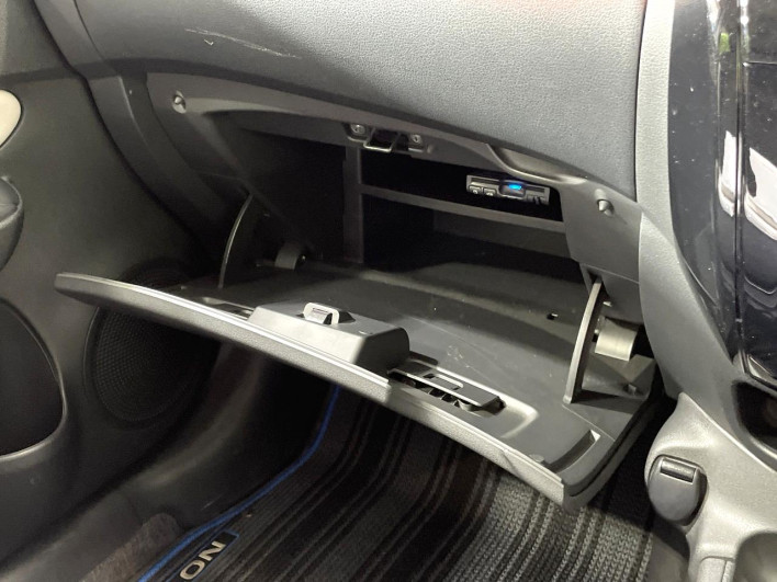 2019 Nissan Note DAA-HE12 (UW-69ef5832c97e7)[17]