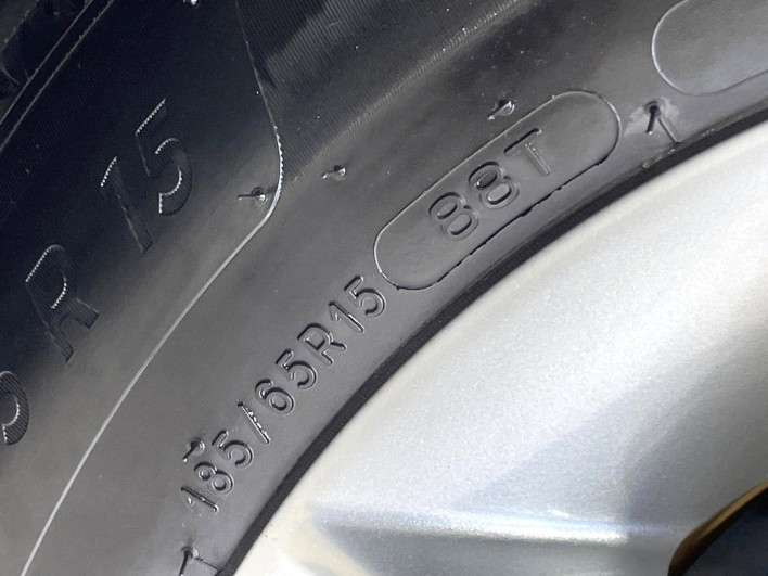 2019 Nissan Note DAA-HE12 (UW-69ef5832c97e7)[7]