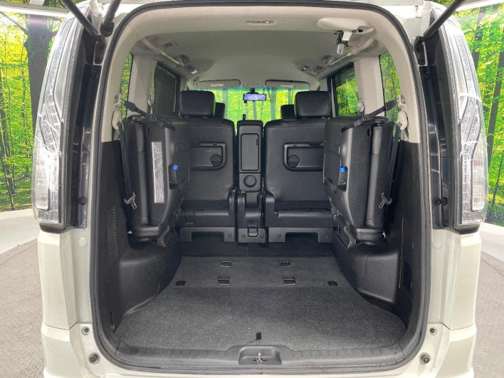 2015 Nissan Serena DAA-HFC26 (UW-69ef5834d2193)[22]