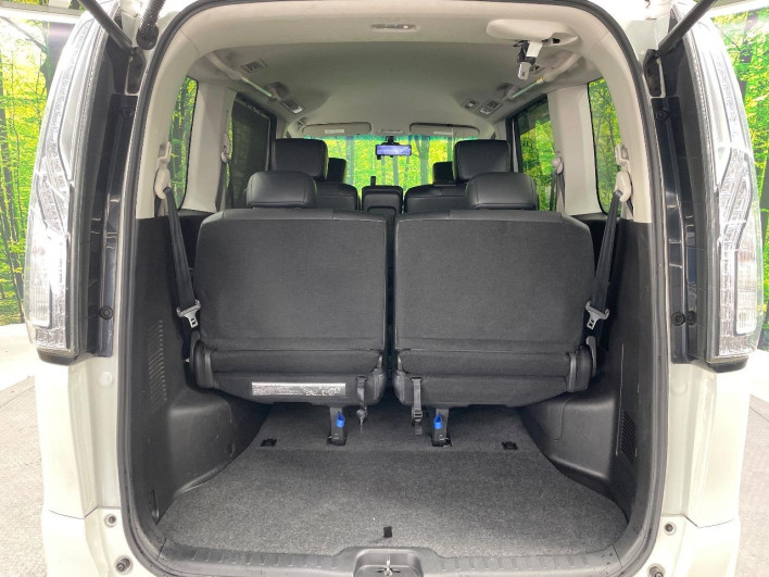 2015 Nissan Serena DAA-HFC26 (UW-69ef5834d2193)[24]