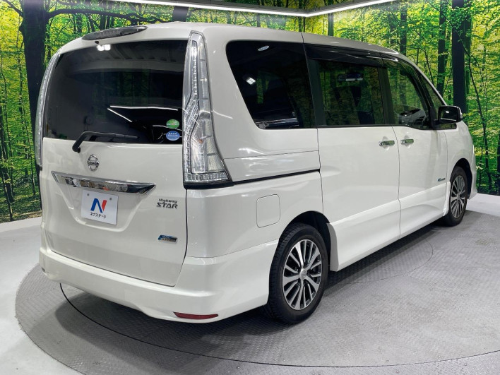 2015 Nissan Serena DAA-HFC26 (UW-69ef5834d2193)[17]