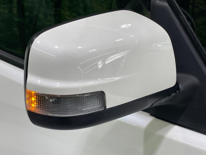 2015 Nissan Serena DAA-HFC26 (UW-69ef5834d2193)[21]