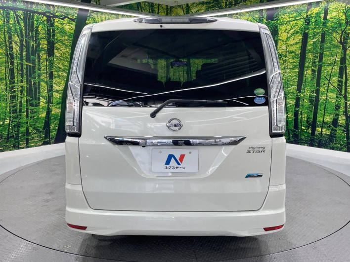 2015 Nissan Serena DAA-HFC26 (UW-69ef5834d2193)[16]