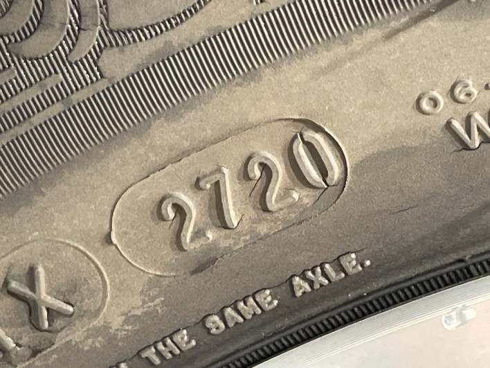 2015 Nissan Serena DAA-HFC26 (UW-69ef5834d2193)[8]