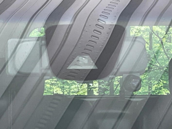 2015 Nissan Serena DAA-HFC26 (UW-69ef5834d2193)[12]