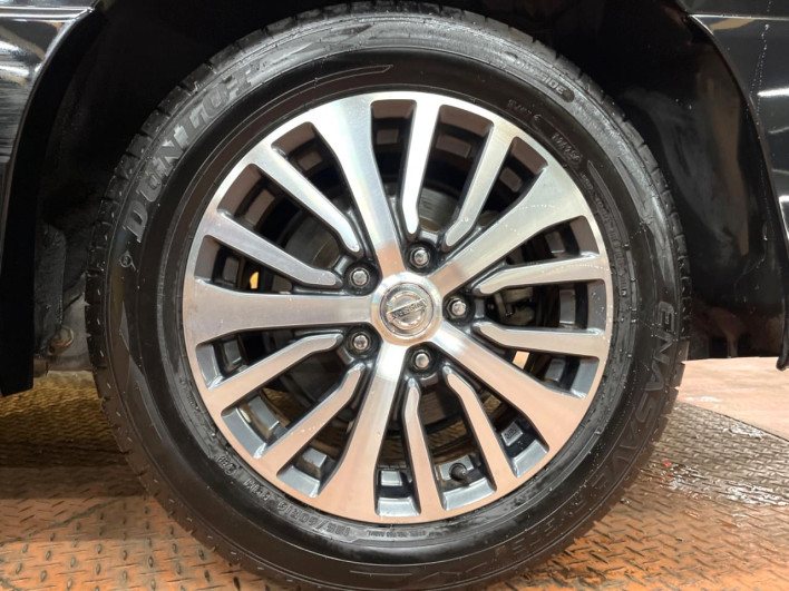 2015 Nissan Serena DAA-HFC26 (UW-69ef58356fa19)[9]