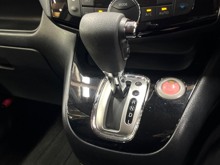 2015 Nissan Serena DAA-HFC26 (UW-69ef58356fa19)[28]