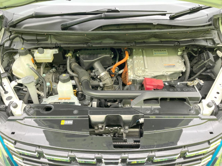 2021 Nissan Serena 6AA-HFC27 (UW-69ef5837b4844)[4]