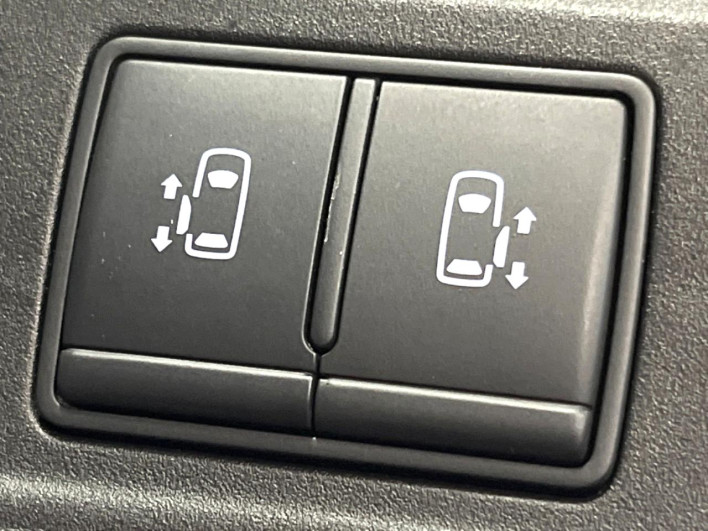 2021 Nissan Serena 6AA-HFC27 (UW-69ef5838777b2)[21]