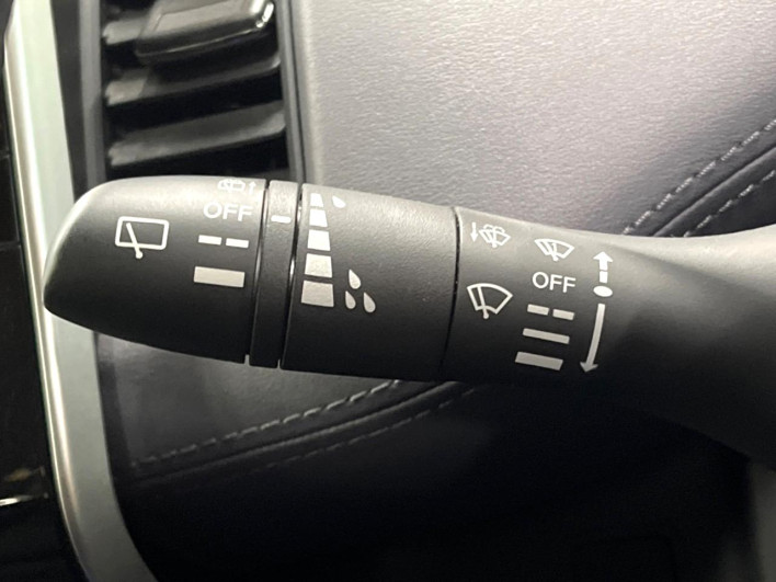 2021 Nissan Serena 6AA-HFC27 (UW-69ef5838777b2)[14]