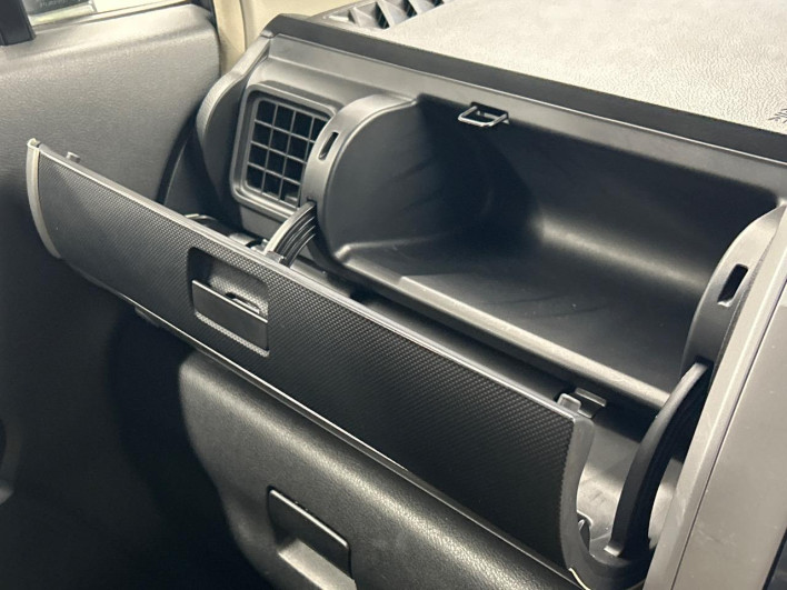 2009 Honda Zest Spark DBA-JE1 (UW-69ef584300044)[14]