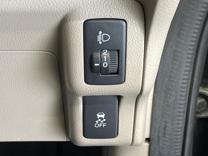 2013 Honda N-BOX DBA-JF1 (UW-69ef5843239f5)[25]