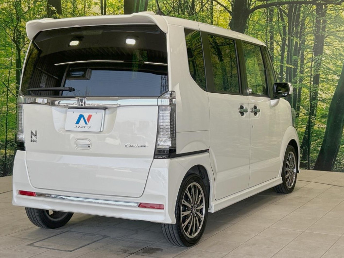 2016 Honda N-BOX CUSTOM DBA-JF1 (UW-69ef5844f3db3)[19]