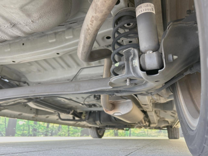 2016 Honda N-BOX CUSTOM DBA-JF1 (UW-69ef5844f3db3)[11]