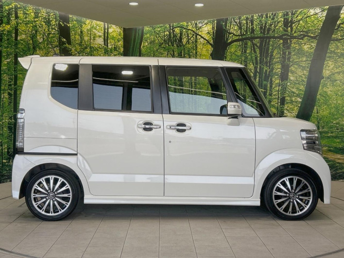 2016 Honda N-BOX CUSTOM DBA-JF1 (UW-69ef5844f3db3)[20]