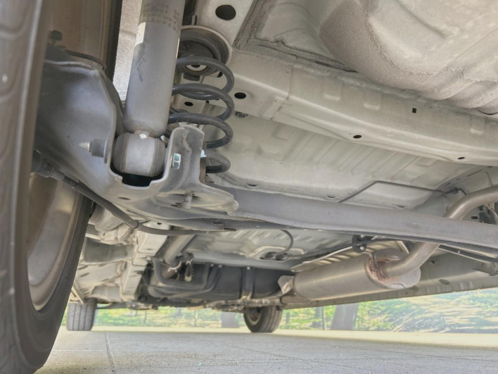 2016 Honda N-BOX CUSTOM DBA-JF1 (UW-69ef5844f3db3)[10]