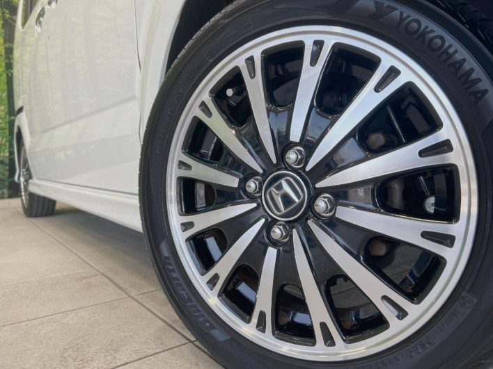 2016 Honda N-BOX CUSTOM DBA-JF1 (UW-69ef5844f3db3)[23]